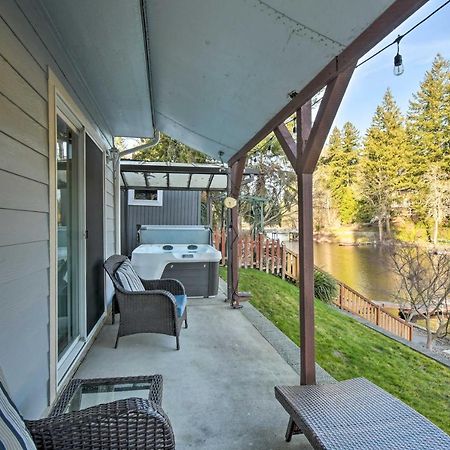 The Peacock House - Waterfront Home With Hot Tub! Olympia Exterior photo